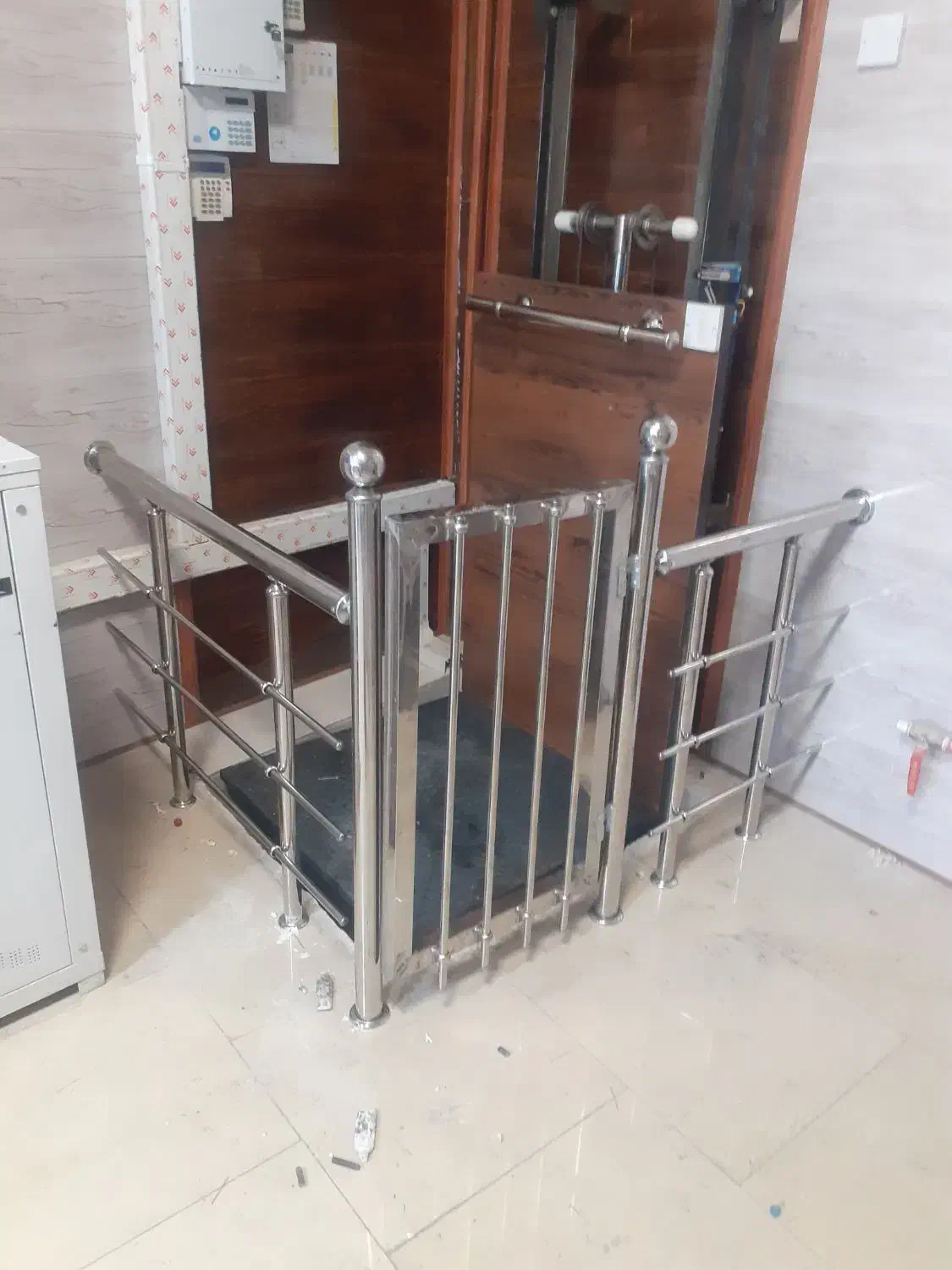 نرده استیل یاسینی|خدمات پیشه و مهارت|تویسرکان, |دیوار