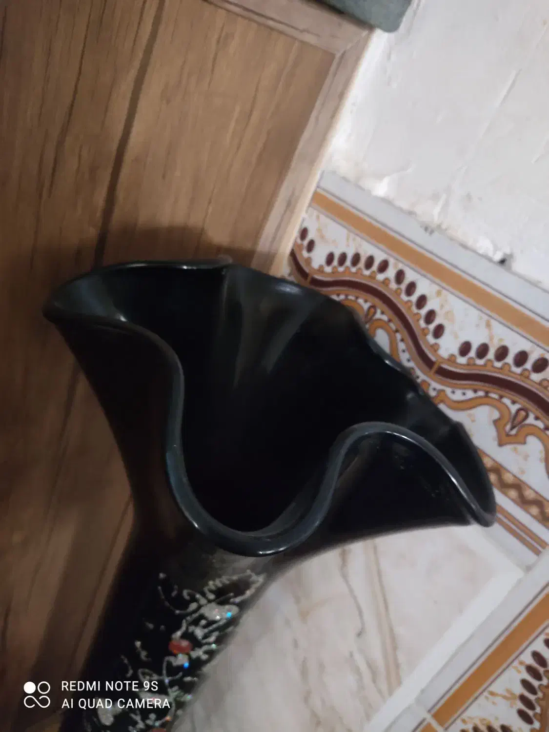 گلدان|گل و گیاه طبیعی|یاسوج, |دیوار