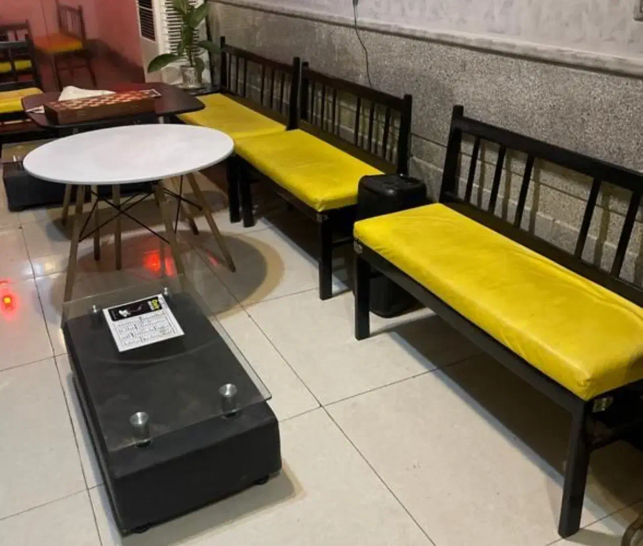 میز و نیمکت و صندلی|کافیشاپ و رستوران|بهارستان, |دیوار