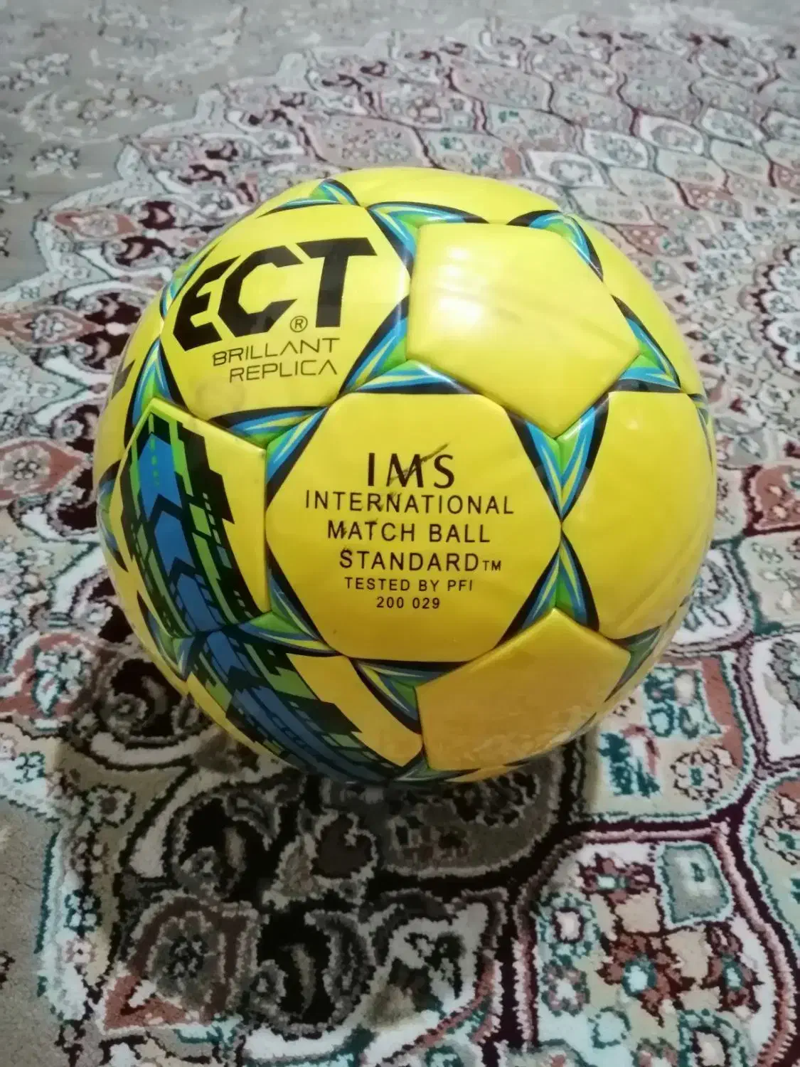 توپ فوتبال|ورزشهای توپی|مشهد, ایثار|دیوار