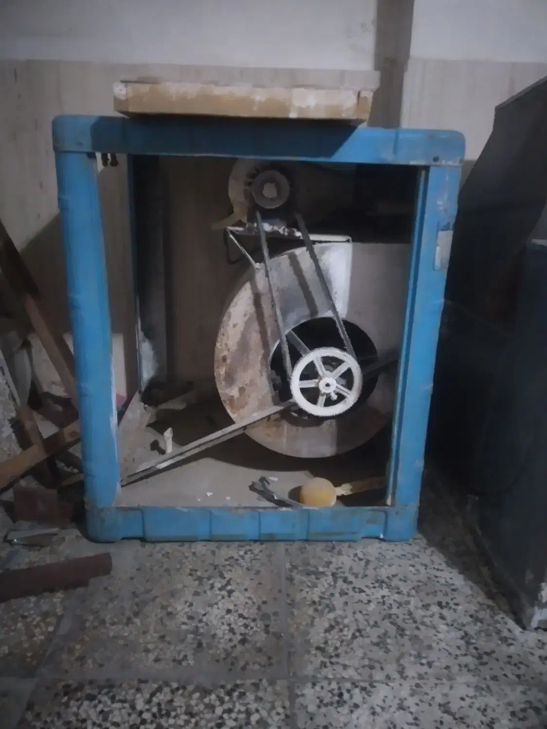 کولر ابی ۳۵۰۰ با کانال ها و دریچه ها|کولر آبی|مشهد, هنرور|دیوار