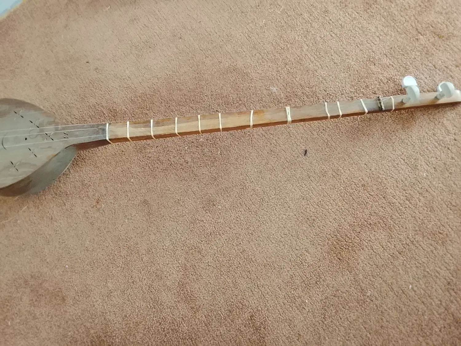 ساز|سازهای سنتی|اسلامآباد غرب, |دیوار