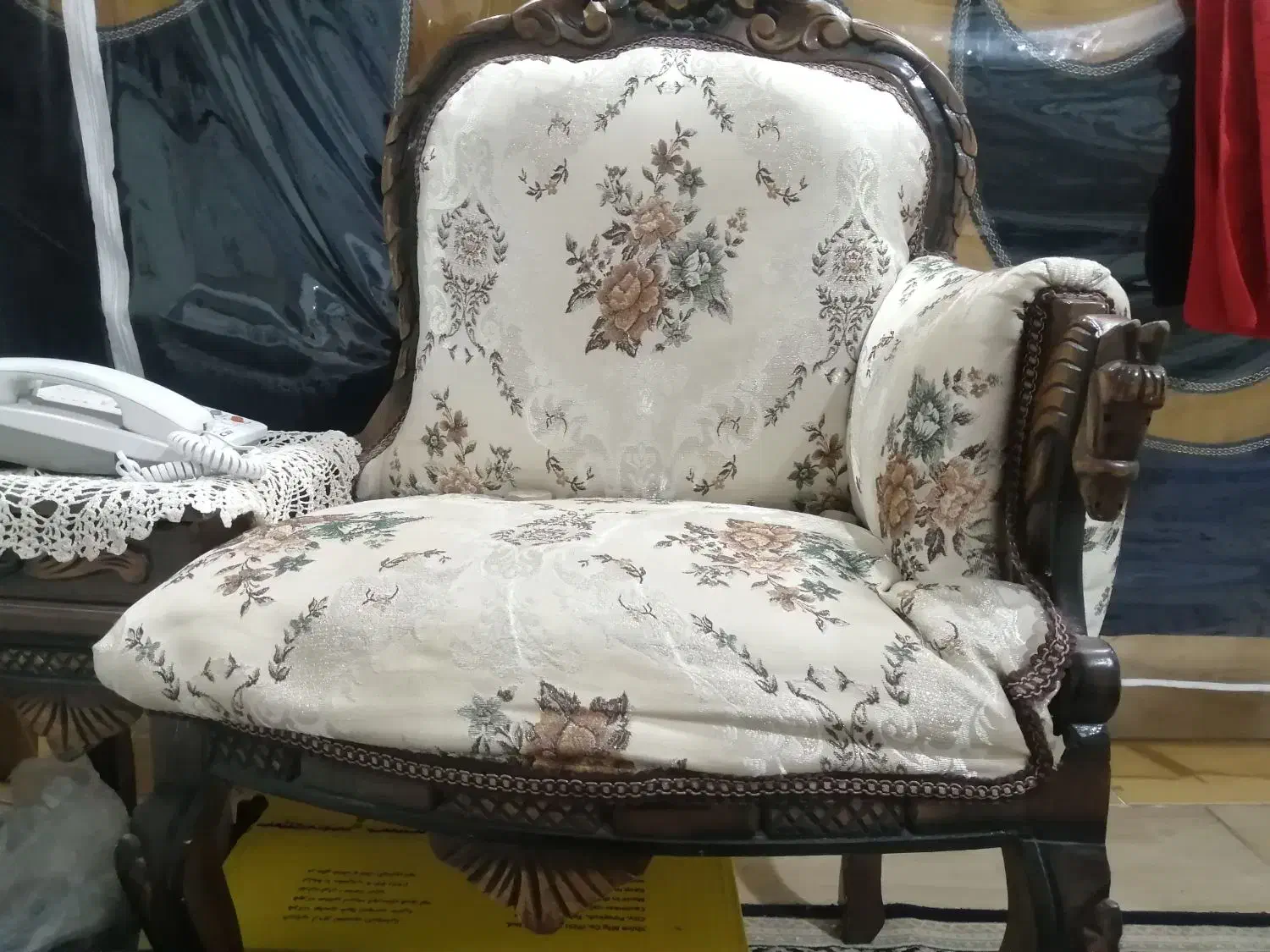 میز تلفن|میز تلفن|تربتحیدریه, بالا ولایت|دیوار