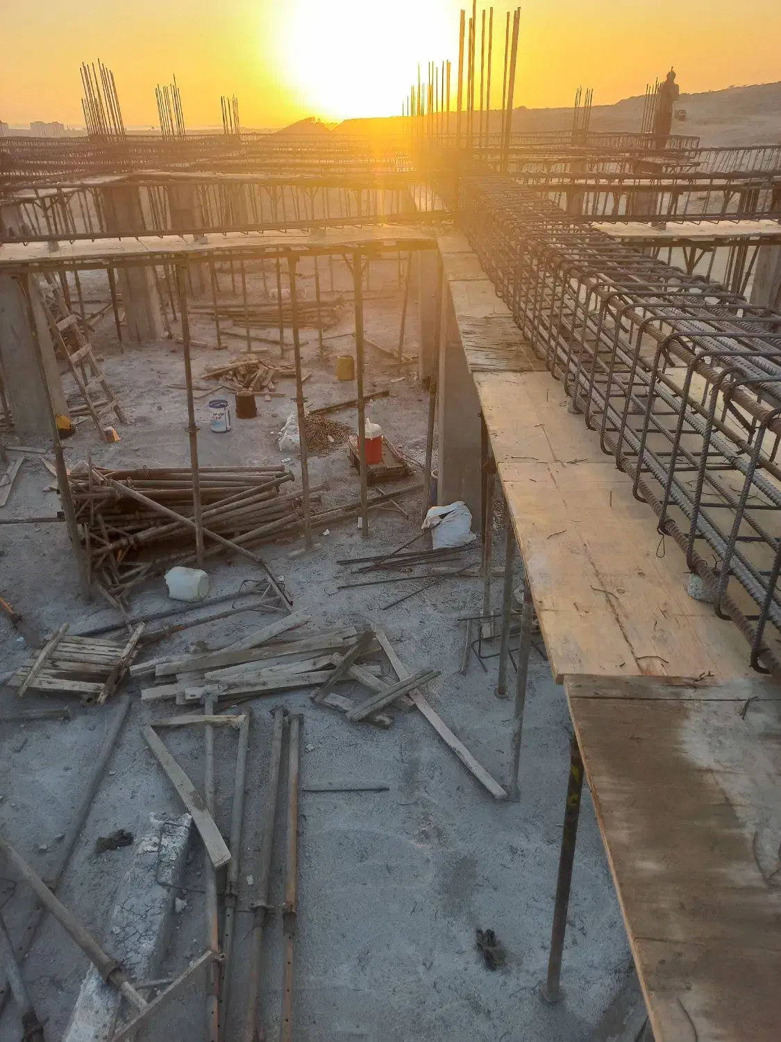 جذب نیروی قالب الموتور بند|استخدام معماری، عمران و ساختمانی|بندرعباس, |دیوار