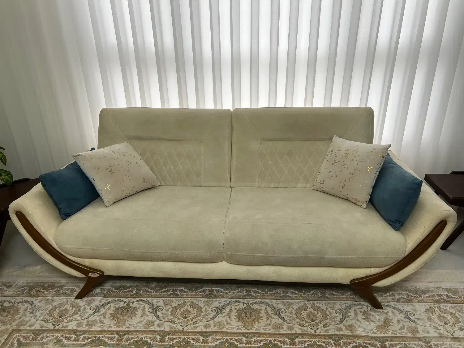 مبل و میز عسلی و میز tv|مبلمان خانگی و میز عسلی|گرگان, |دیوار