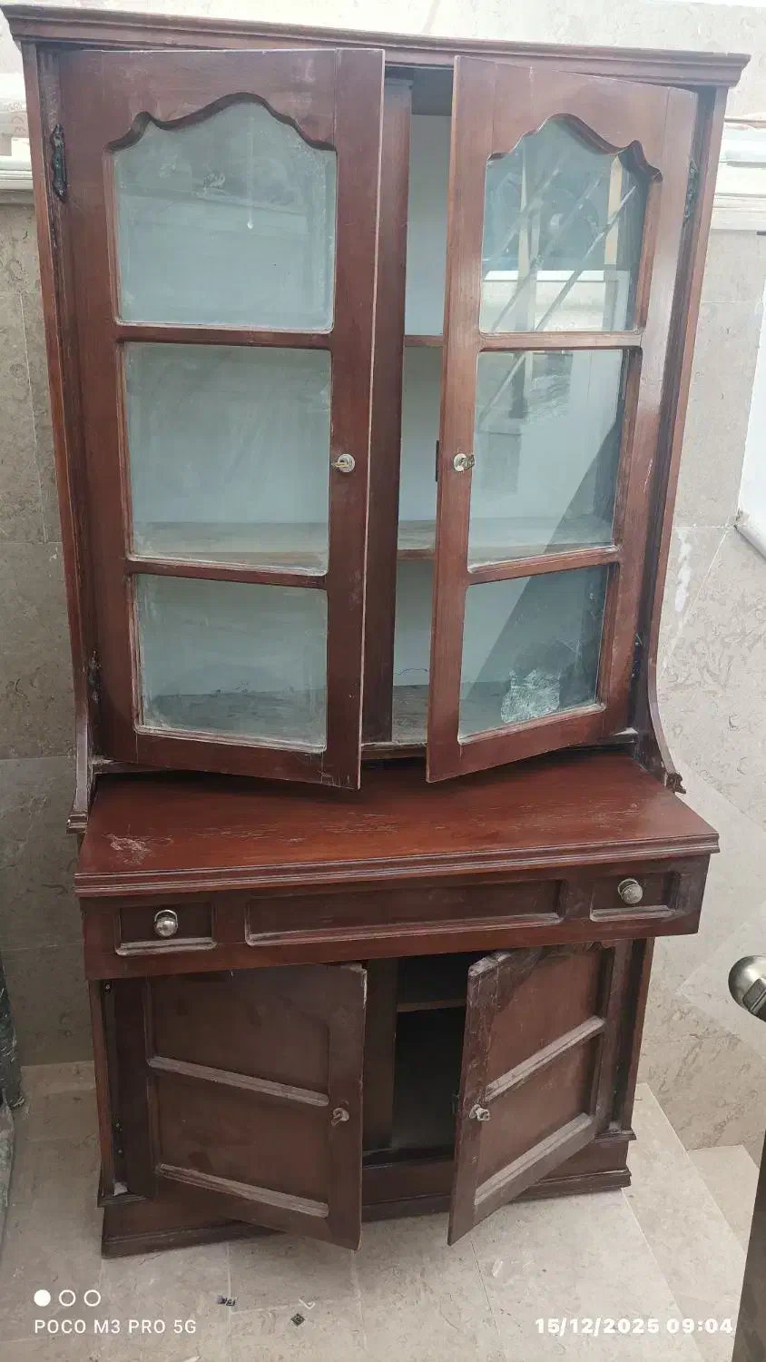 کمد کتابی چوبی و میز کامپیوتر|کتابخانه، شلف، قفسه‌های دیواری|کرمان, |دیوار