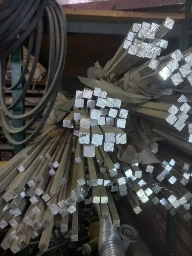 ضایعات آلومینیوم و سرب|خدمات پیشه و مهارت|ساوه, |دیوار