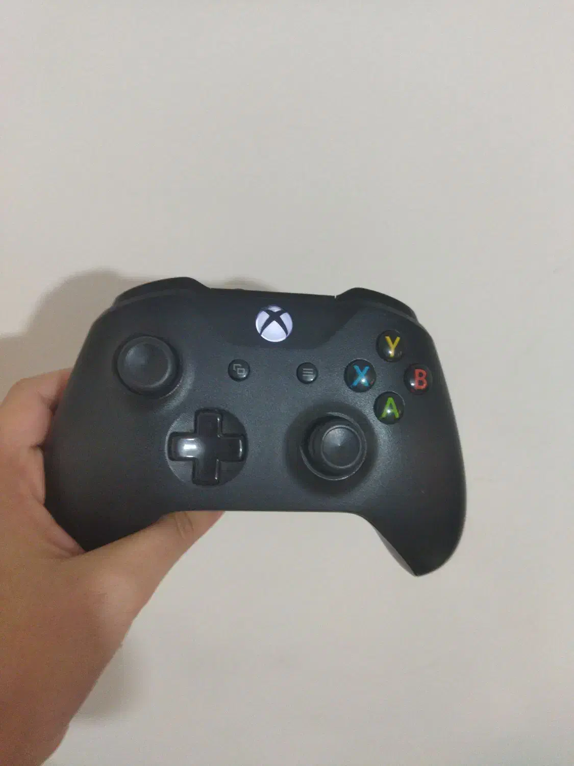 ایکس باکس وان|کنسول، بازی ویدئویی و آنلاین|اندیشه, اندیشه فاز ۱|دیوار