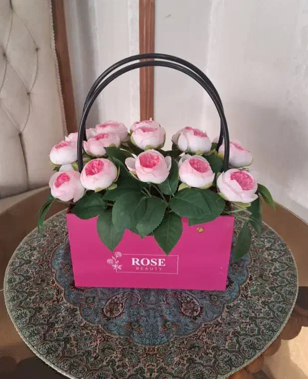 گل هدیه|گل مصنوعی|شیراز, فرهنگ شهر|دیوار