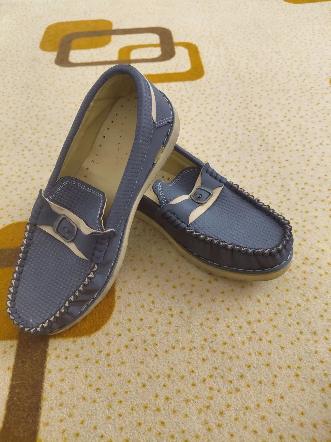 کفش کالج|کیف، کفش، کمربند|اهواز, سپیدار|دیوار