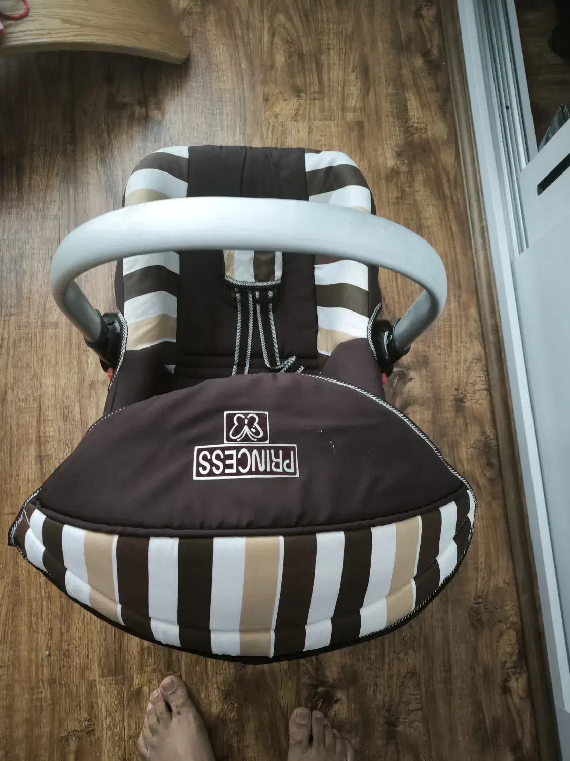 کریر|کالسکه و لوازم جانبی|همدان, |دیوار