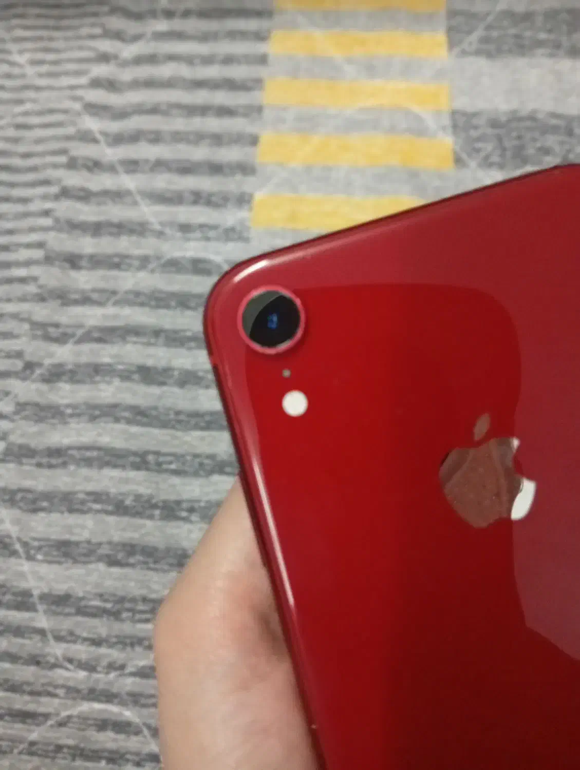 آیفون xr باتری 81 خیلی تمیز|موبایل|اصفهان, نقش جهان|دیوار