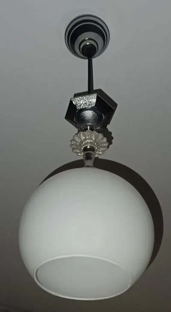 لوستر|لوستر و چراغ آویز|شیراز, فرهنگ شهر|دیوار