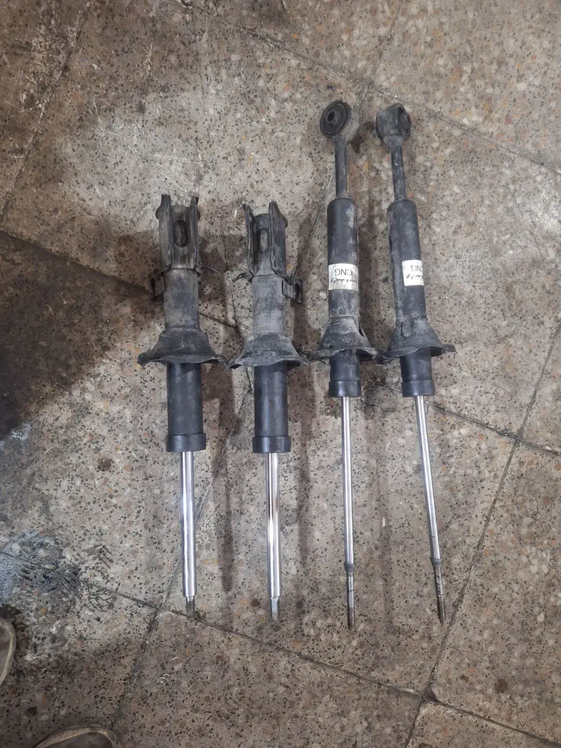 کمک فنر پراید|قطعات یدکی و لوازم جانبی|محمدشهر, همایون ویلا|دیوار