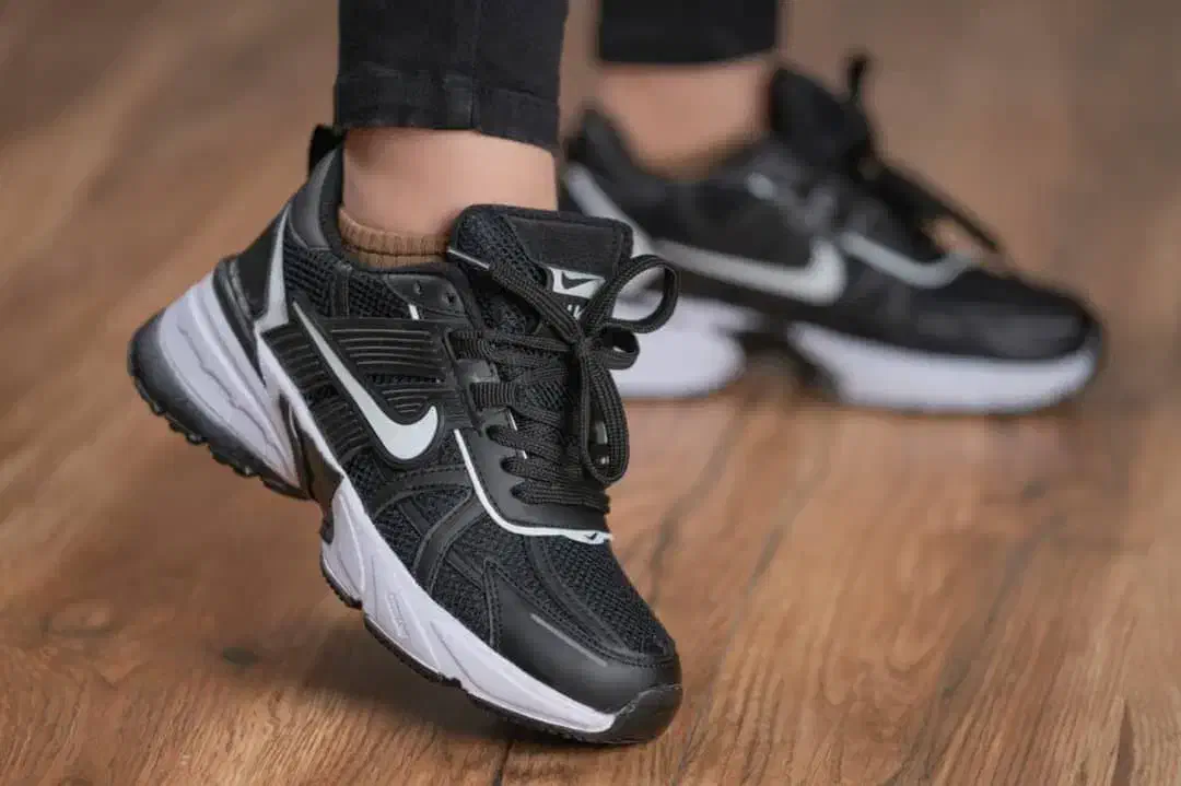 عرضه مستقیم انواع کفش اسپرت|کفش و لباس بچه|بوشهر, |دیوار