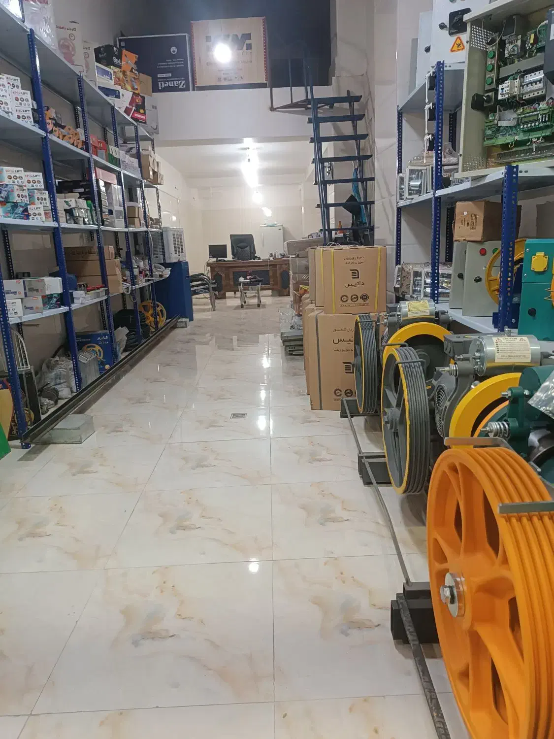 شرکت آسانسور اوج گسترانه هگمتانه|خدمات پیشه و مهارت|شاهدشهر, |دیوار