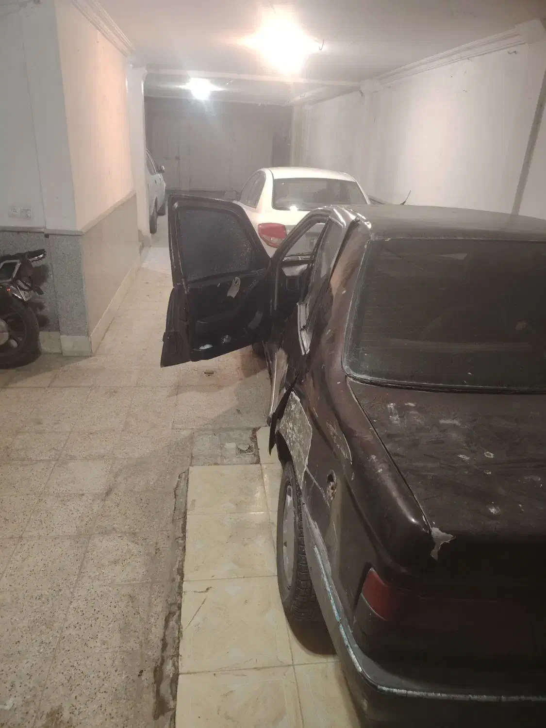 405 مدل 82|خودرو سواری و وانت|مشهد, حسین‌آباد|دیوار