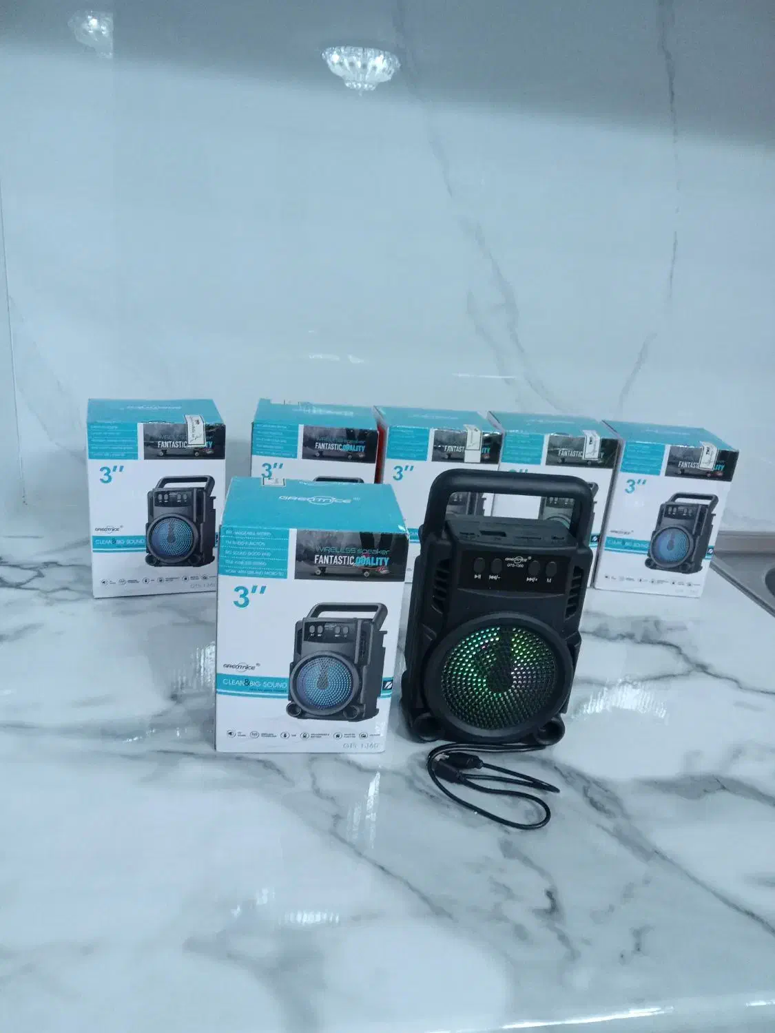 اسپیکر بلوتوثی فلش خور رقص نور دار نو آکبند|پخشکننده همراه|ایلام, |دیوار