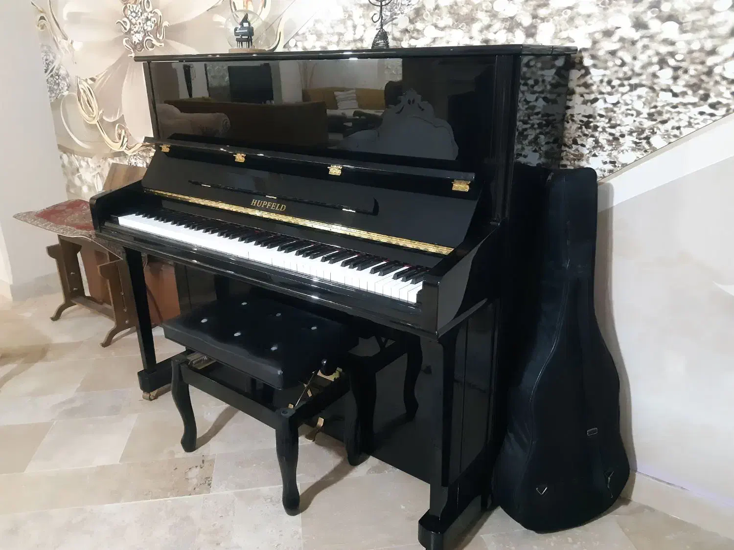 پیانو آکوستیک|پیانو، کیبورد، آکاردئون|فردیس, فردیس|دیوار