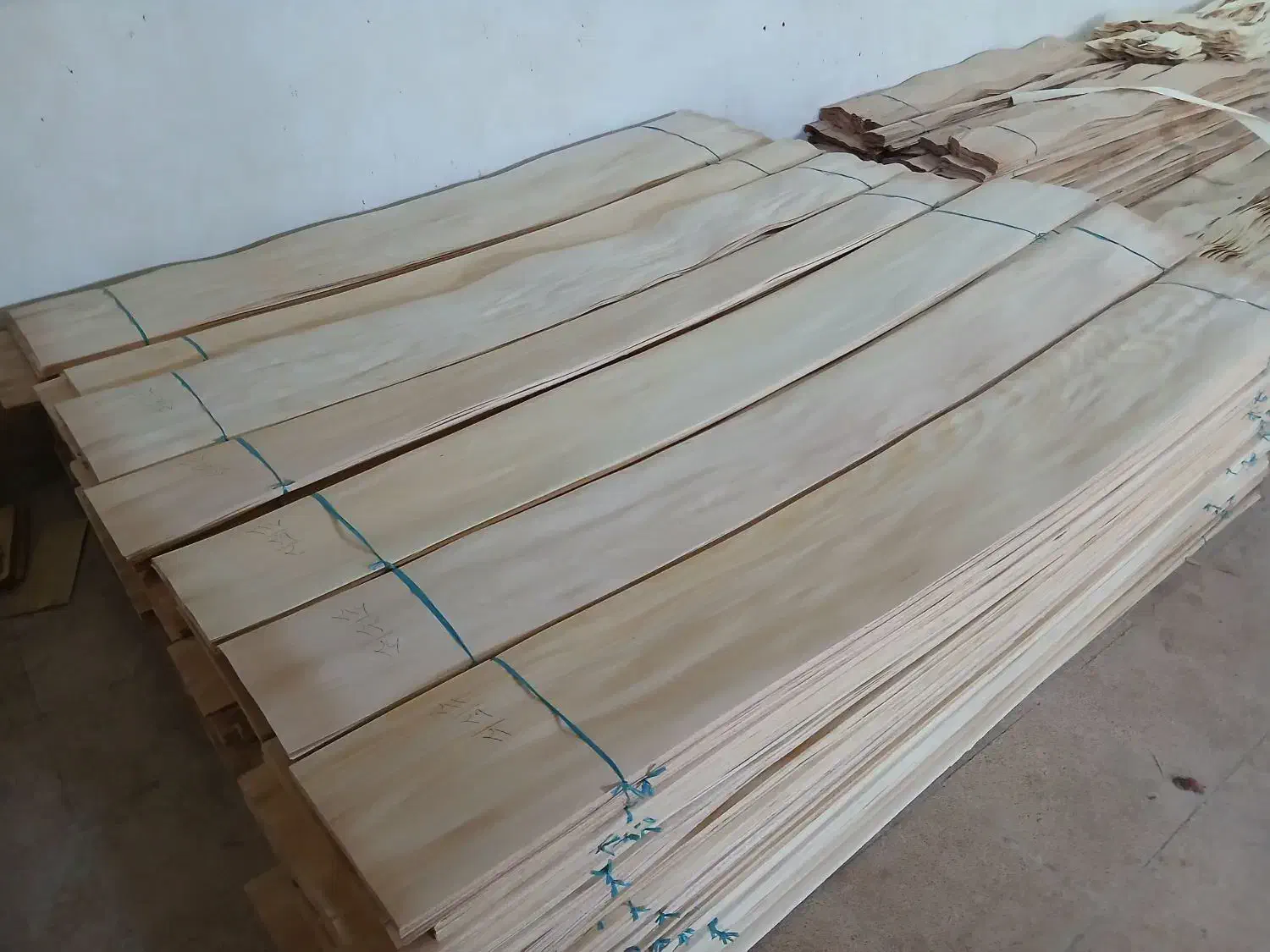 تولید روکش چوب راش وصنوبر|خدمات پیشه و مهارت|ملک‌آباد, |دیوار