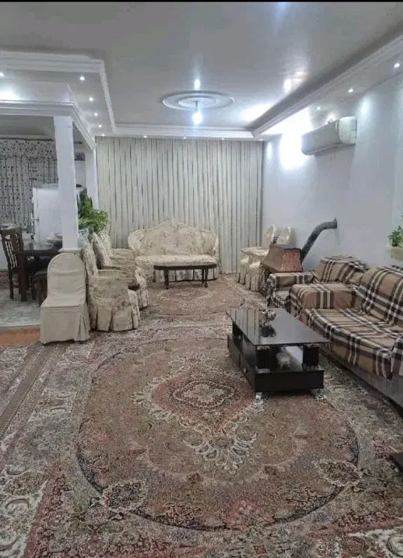 ویلایی 350متری فردوسی|فروش خانه و ویلا|قم, زنبیل آباد|دیوار