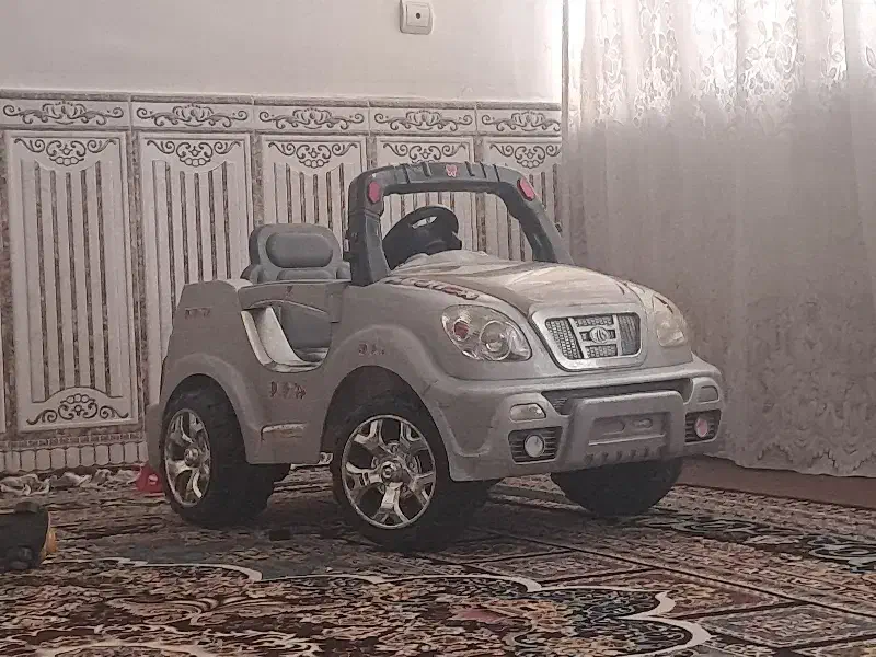 ماشین شارژی|اسباب‌بازی بچه|کرمانشاه, |دیوار