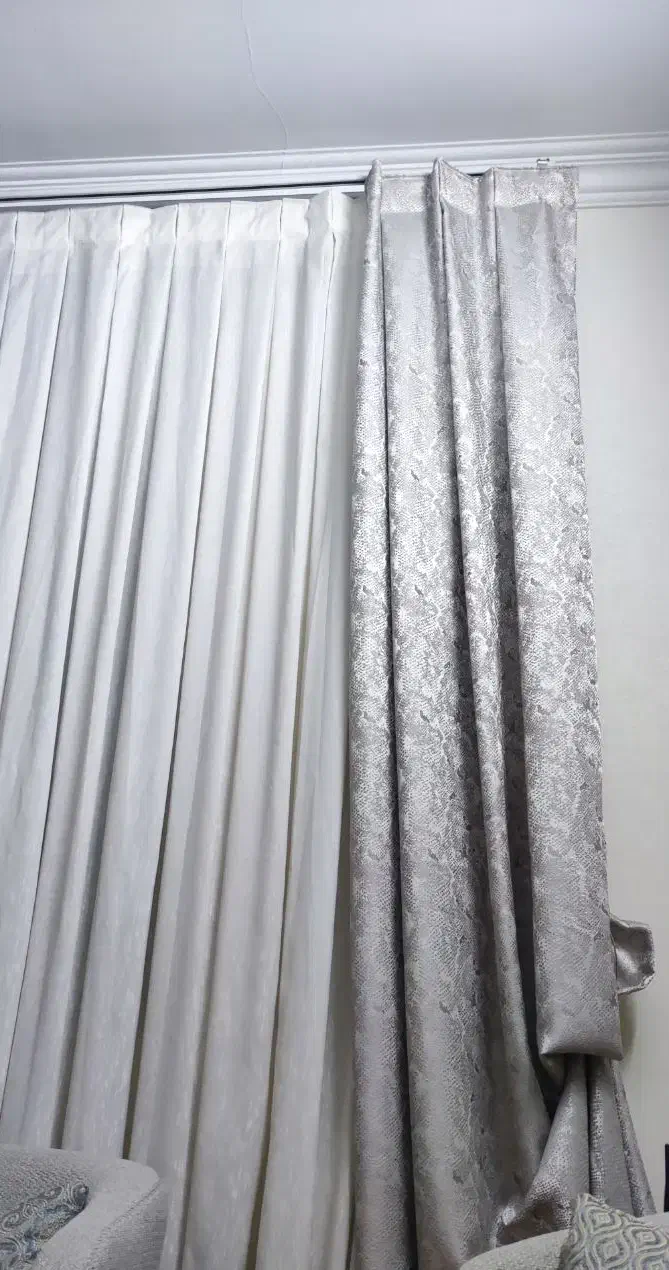 پرده پذیرایی سفید و طوسی (فروش فوری بعلت جابجایی)|پرده، رانر، رومیزی|تهران, تهرانسر مرکزی|دیوار