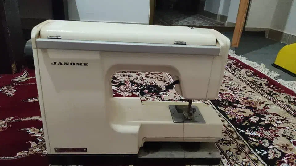 چرخ خیاطی ژانومه اصل ژاپن|چرخ خیاطی و ریسندگی|نوشین شهر, |دیوار