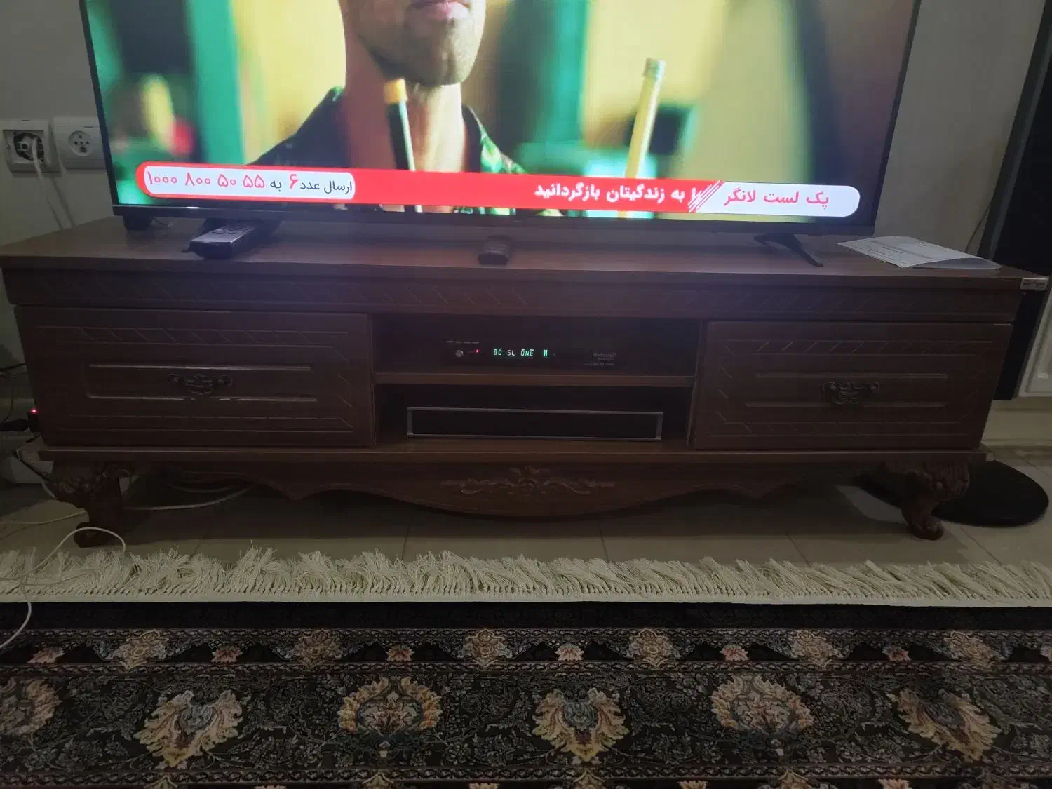 فروش فوری مبل ال ب همراه میز تلویزیون|مبلمان خانگی و میز عسلی|تهران, استخر|دیوار