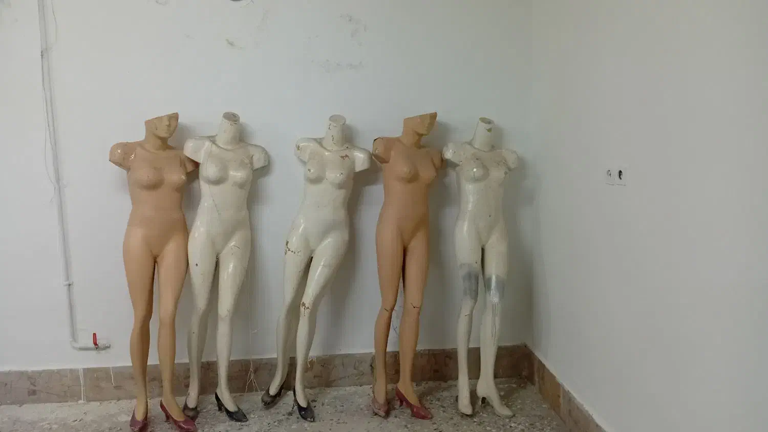 فروش ۵ عدد مانکن|فروشگاه و مغازه|بجنورد, |دیوار