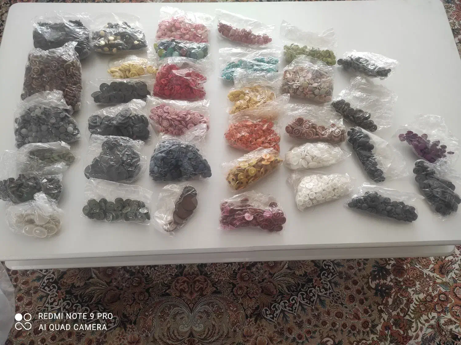 همه نوع دکمه در همه سایز|لوازم خیاطی و بافتنی|شیراز, شهرک قمشه|دیوار