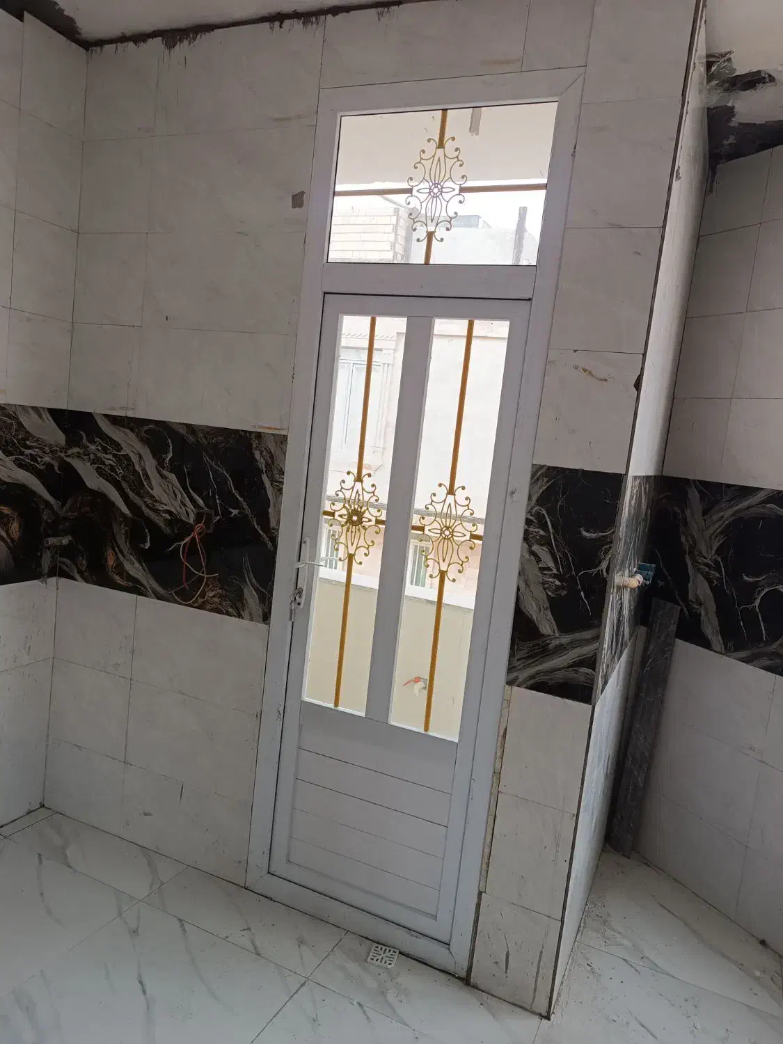 انواع سنگ نما کاشی سرامیک پله وبغل پله|خدمات پیشه و مهارت|نورآباد, |دیوار