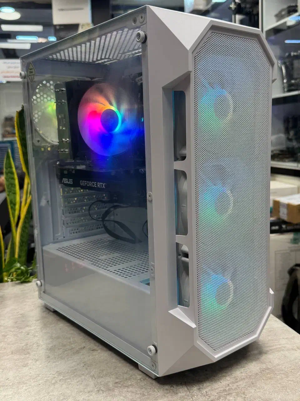 فروشنده خریدار انواع کامپیوتر های اداری کیس گیمینگ|رایانه رومیزی|تهران, میدان ولیعصر|دیوار