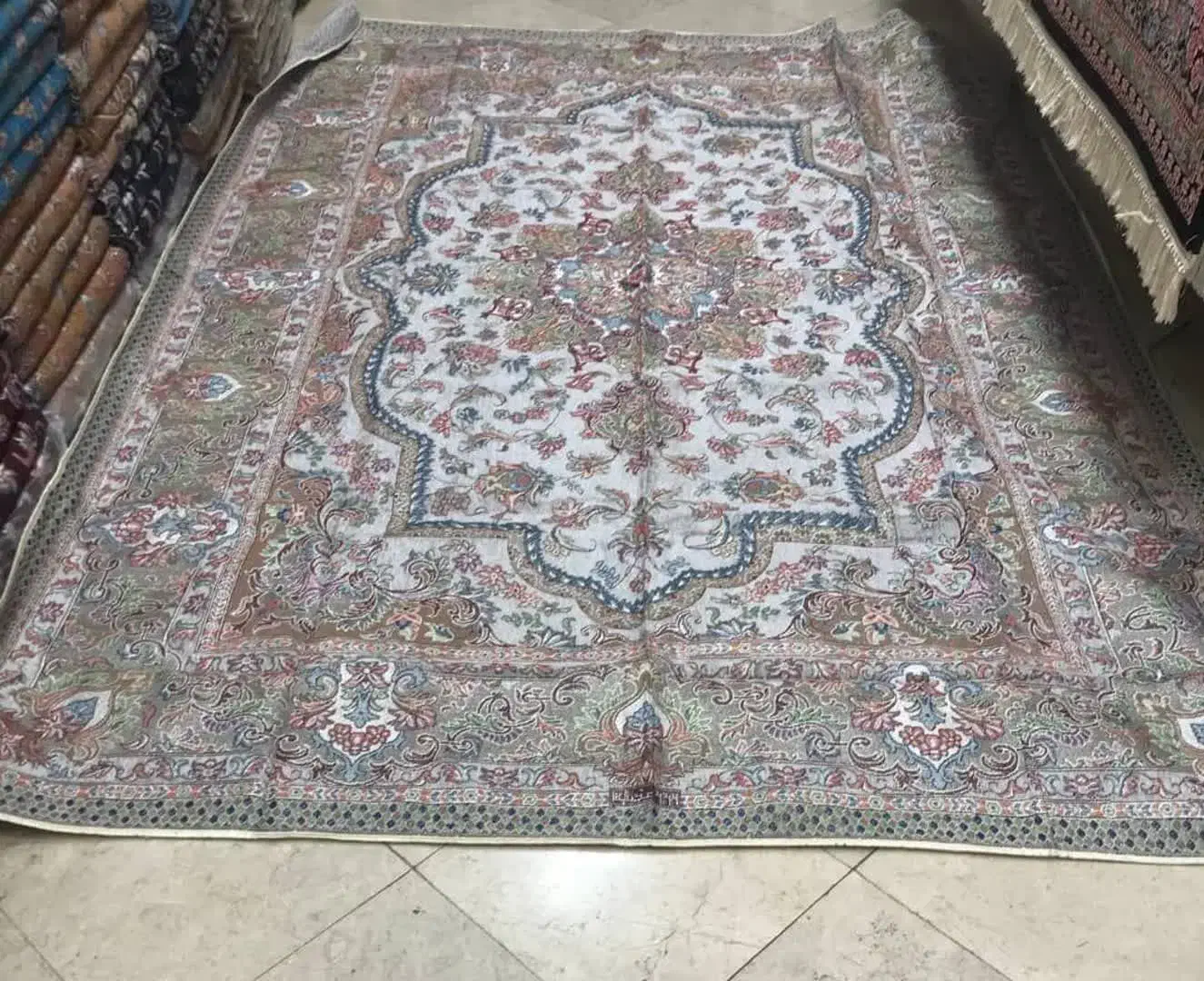 روفرشی اقبال یزد زرکدار اصل ۴ و ۶ و ۹ و ۱۲ در۶ رنگ|روفرشی|مشهد, امیر|دیوار