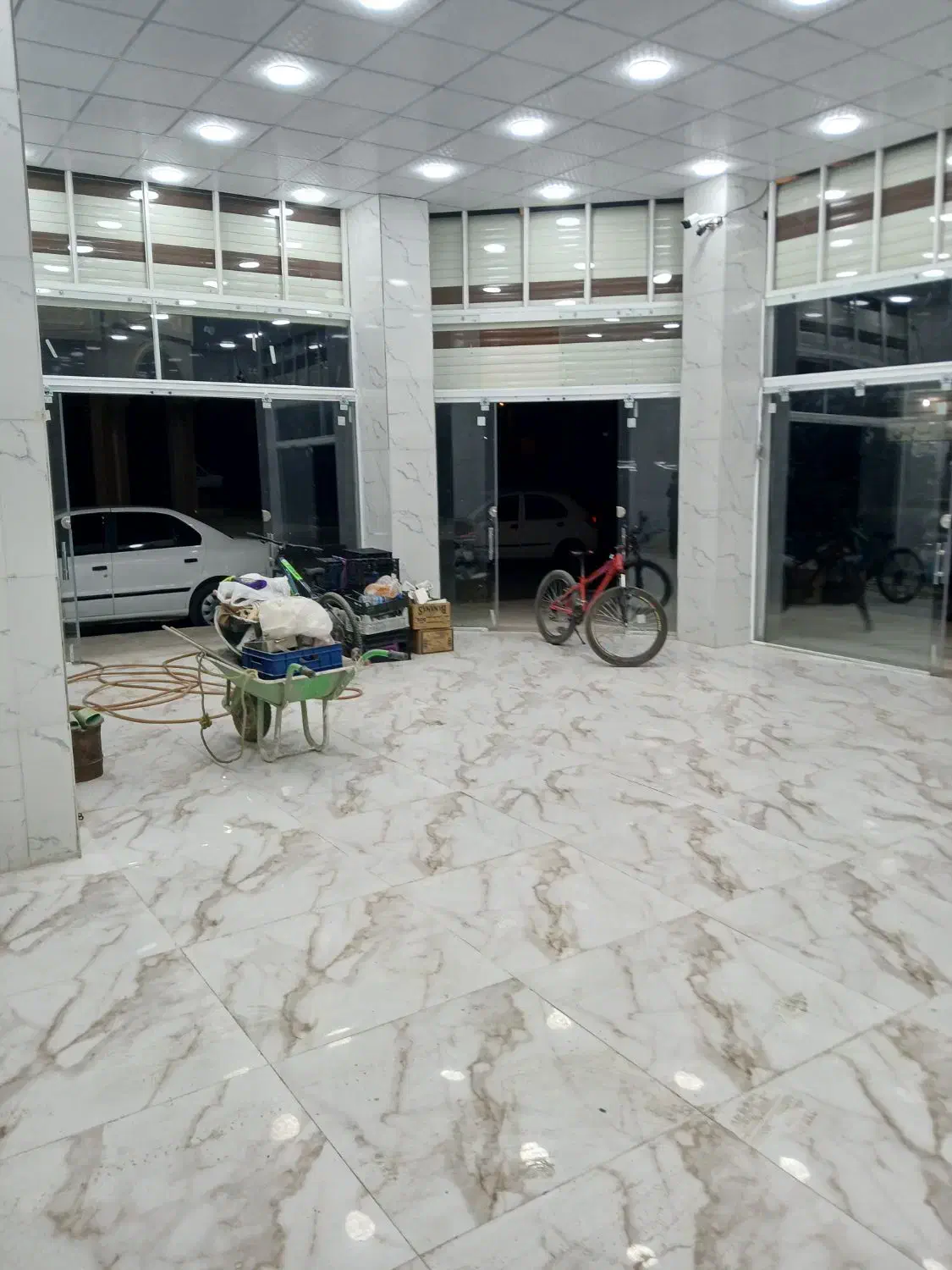 اجاره مغازه ۹۰ متری شهرک ولیعصر|اجارهٔ مغازه و غرفه|کنگاور, |دیوار