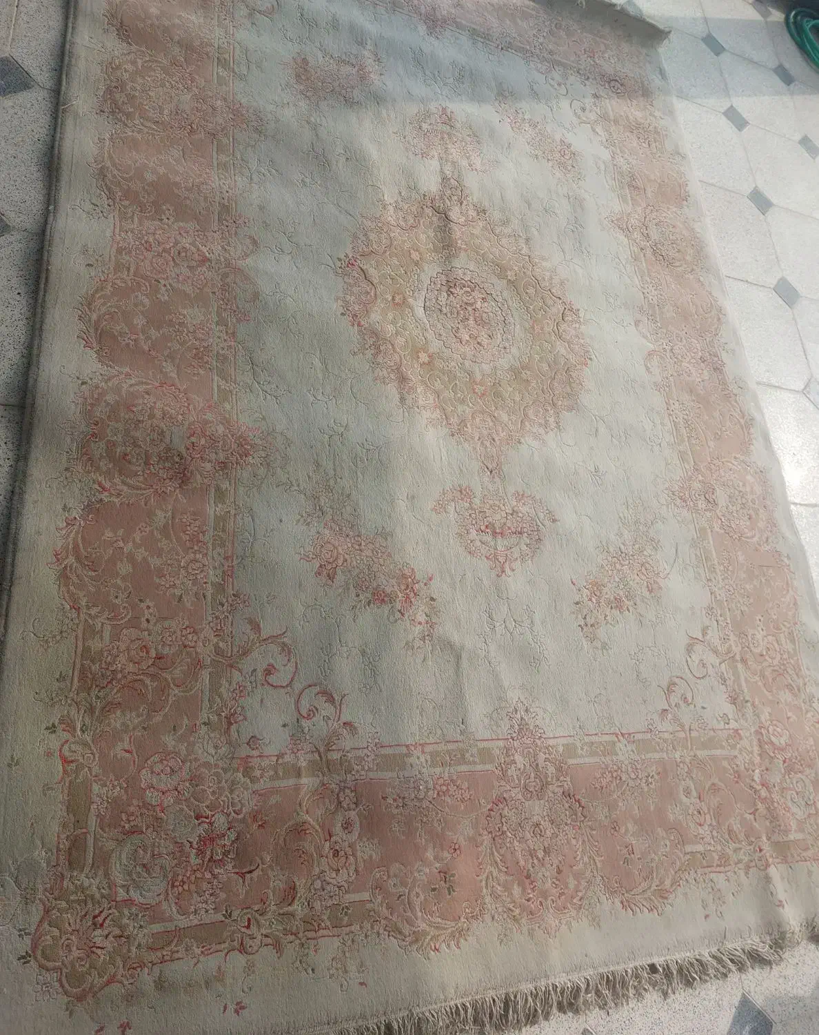 فرش|فرش|لاهیجان, کوی خزر|دیوار