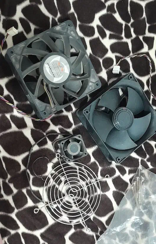 فن نو نو|پنکه و تصفیه‌کنندهٔ هوا|سوسنگرد, |دیوار