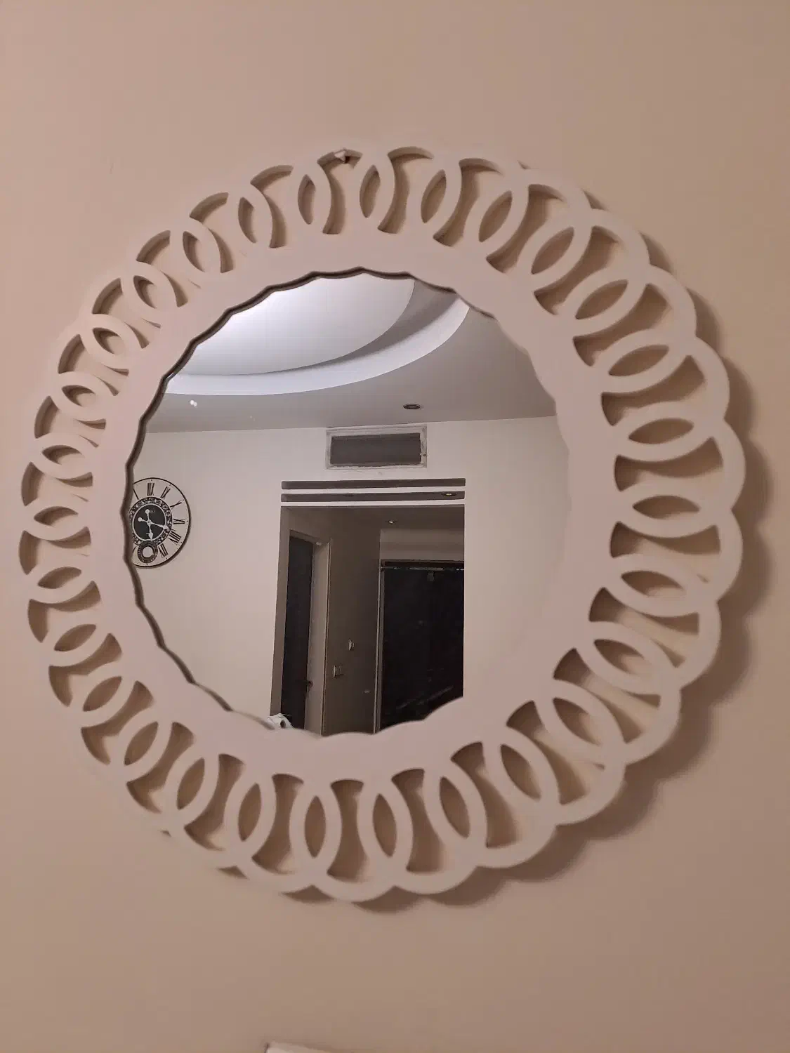 آینه|آینه|تهران, ستارخان|دیوار