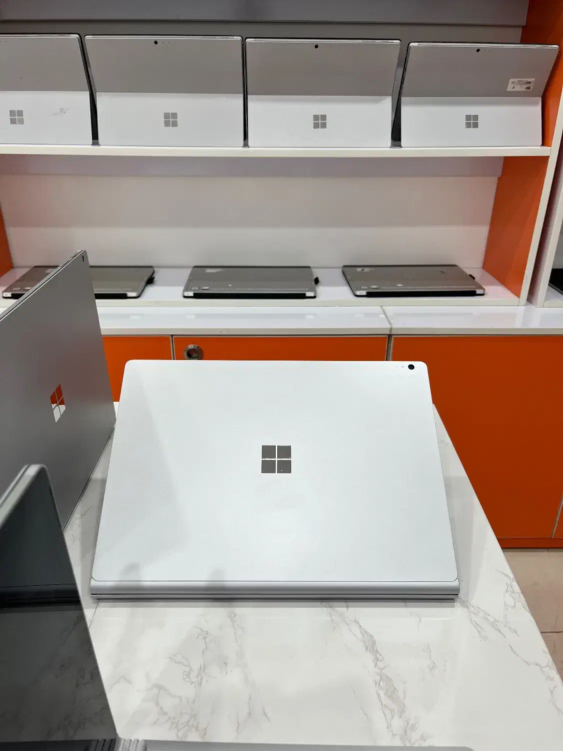 سرفیس بوک ۲ surface book 2 i5/7/8/256|رایانه همراه|شیراز, ملاصدرا|دیوار