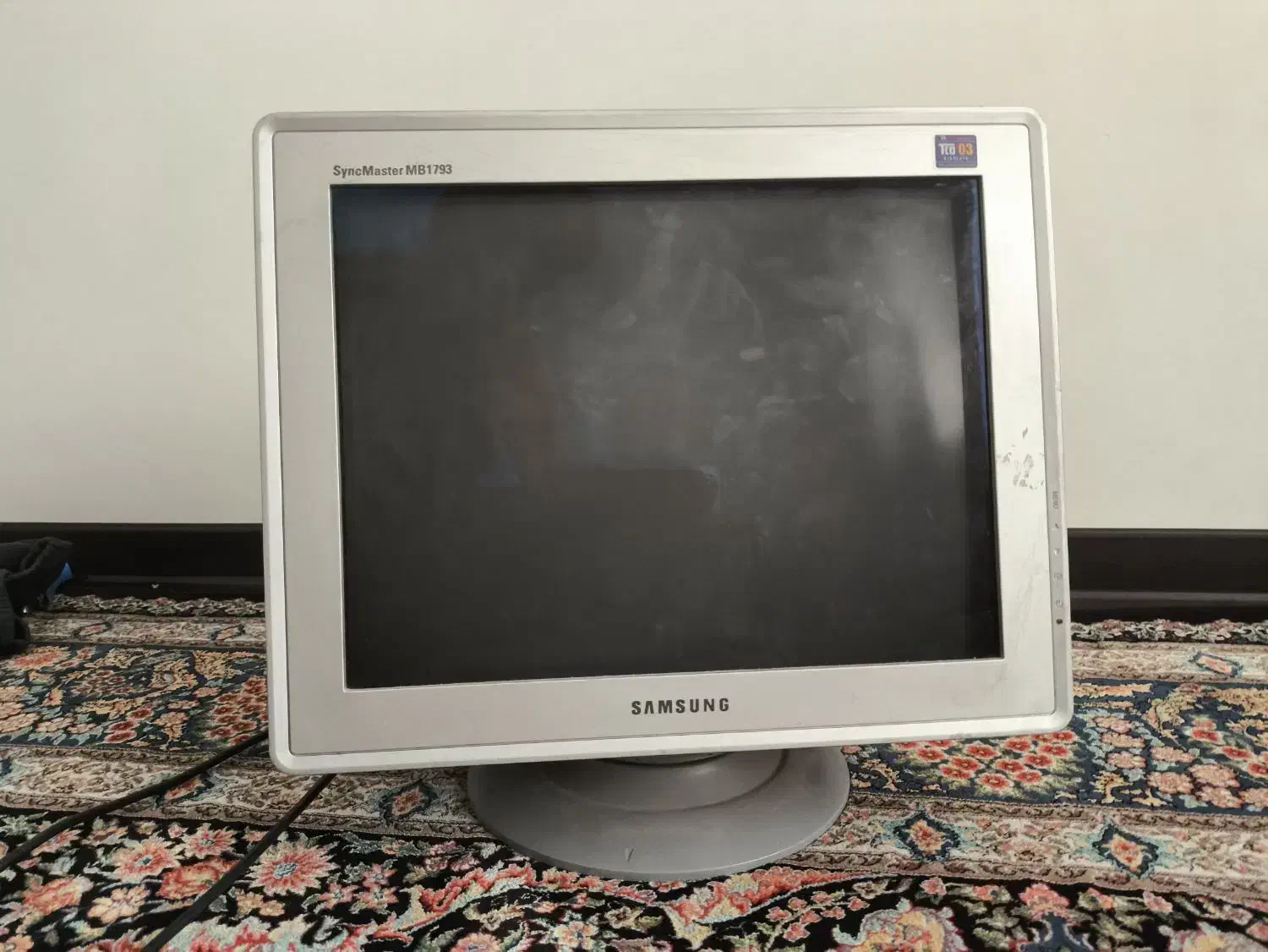 مانیتور ۱۹ اینچ سامسونگ قدیمی|قطعات و لوازم جانبی رایانه|کرمان, |دیوار
