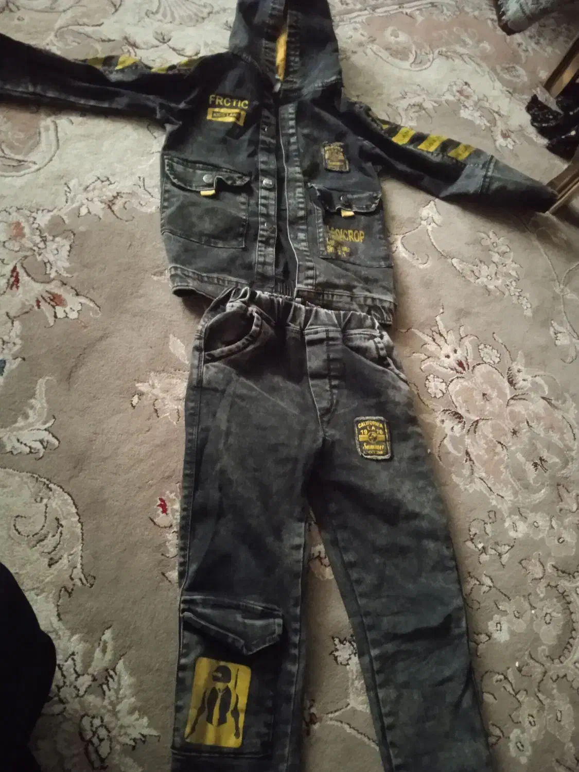 مناسب تا ۷سال|کفش و لباس بچه|ورامین, ورامین|دیوار