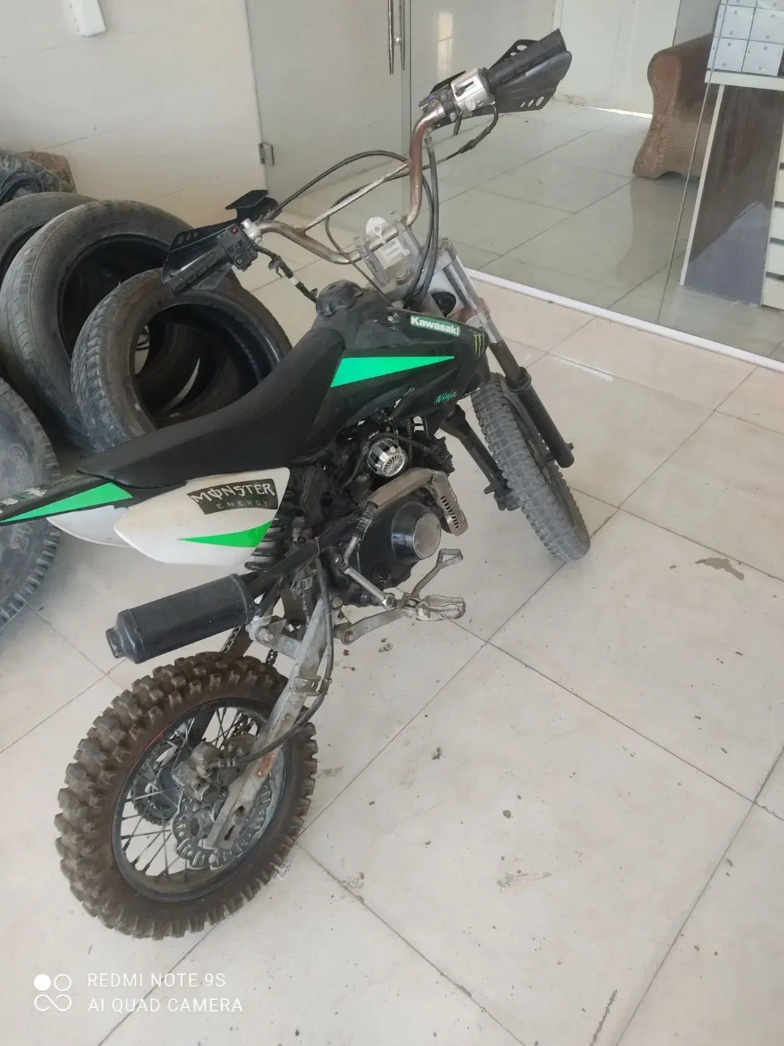 موتور مینی کراس|موتورسیکلت|خنج, |دیوار