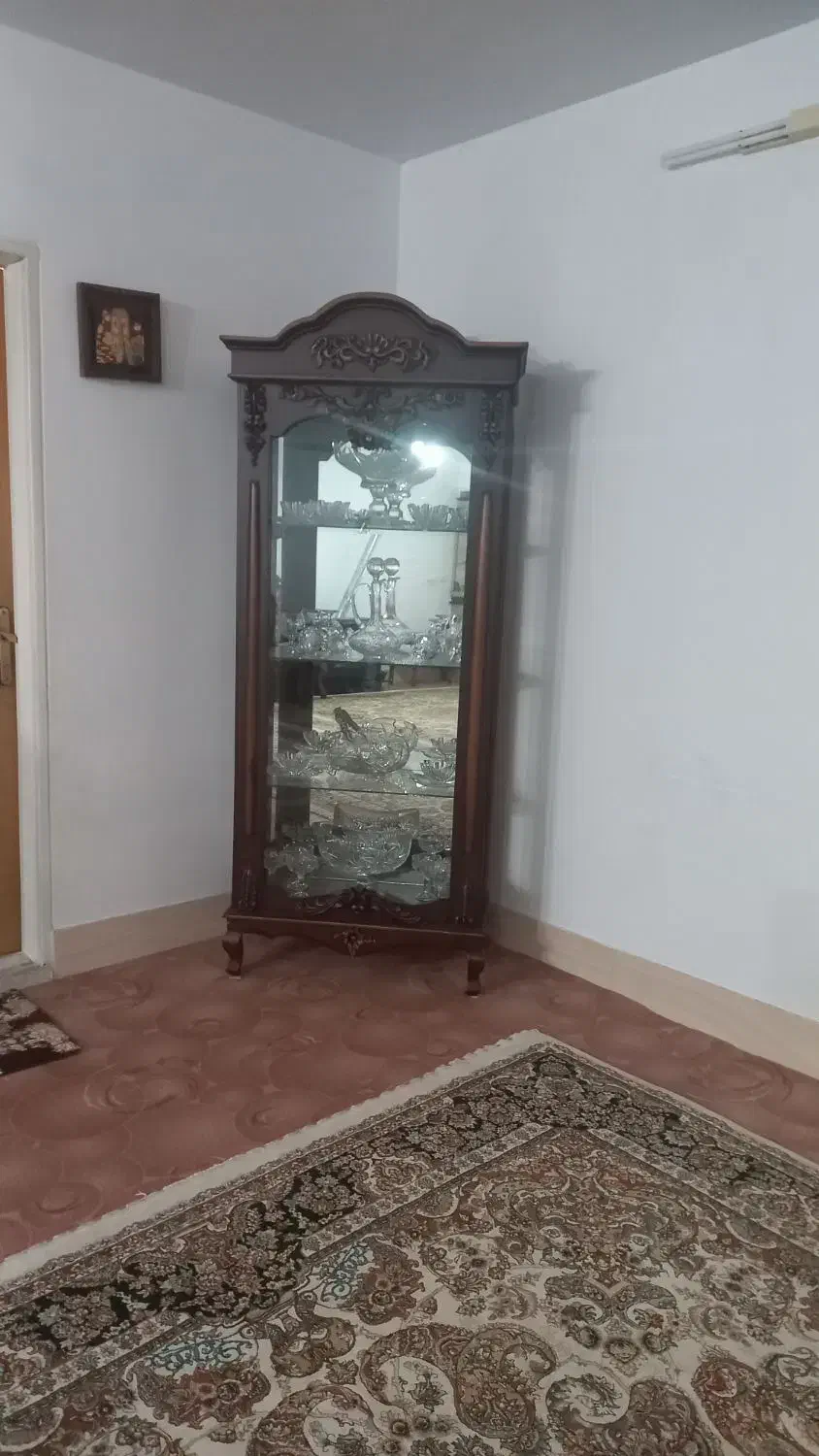مبل استیل۹ نفره و ویترین|مبلمان خانگی و میز عسلی|قم, امامزاده ابراهیم|دیوار
