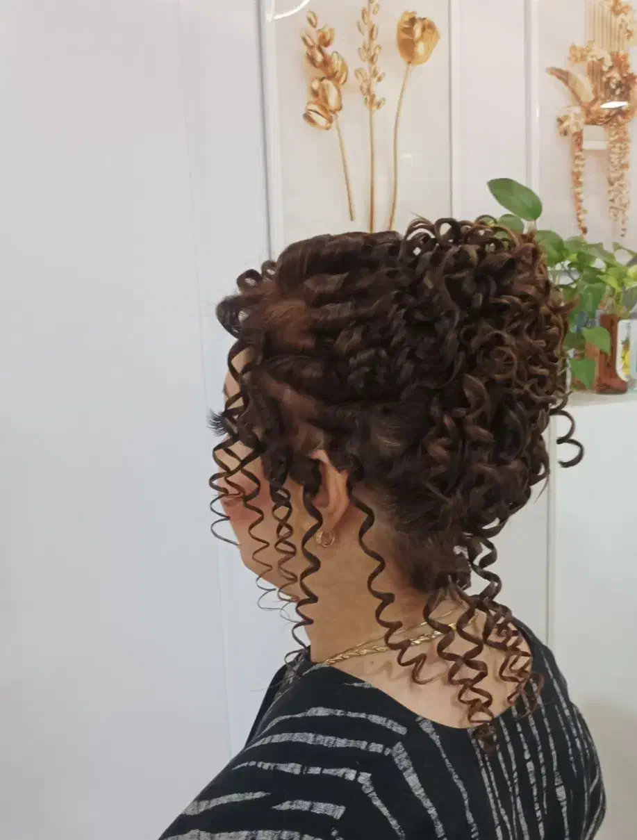 خدمات زیبایی با بهترین متریال سالن امیرکبیر|خدمات آرایشگری و زیبایی|نیشابور, هفده شهریور|دیوار