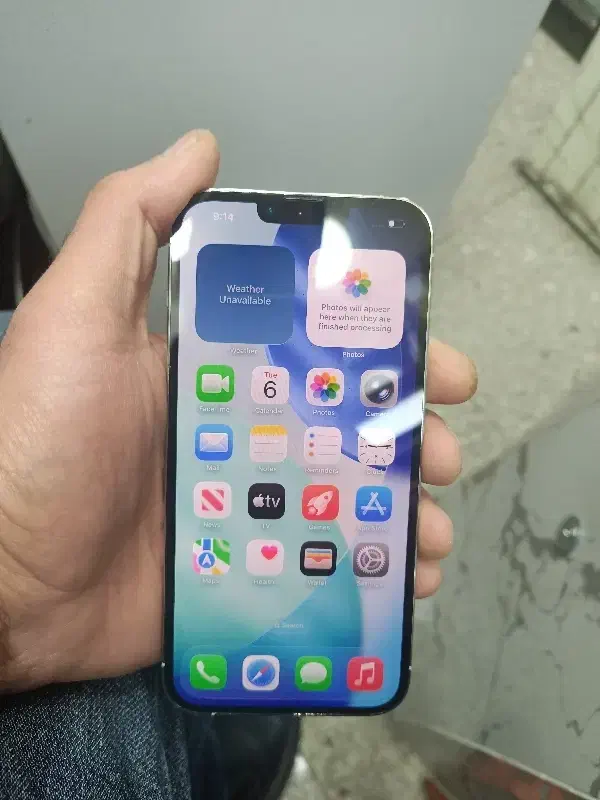 13promax یکماه کارکرده|موبایل|ری, سرتخت|دیوار