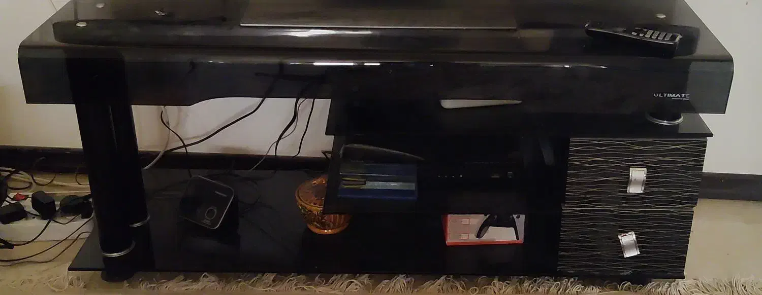 مبل هفت نفره  کمد بچه میز تلویزیون همه باهم ۶۵۰۰|مبلمان خانگی و میز عسلی|سمنان, |دیوار