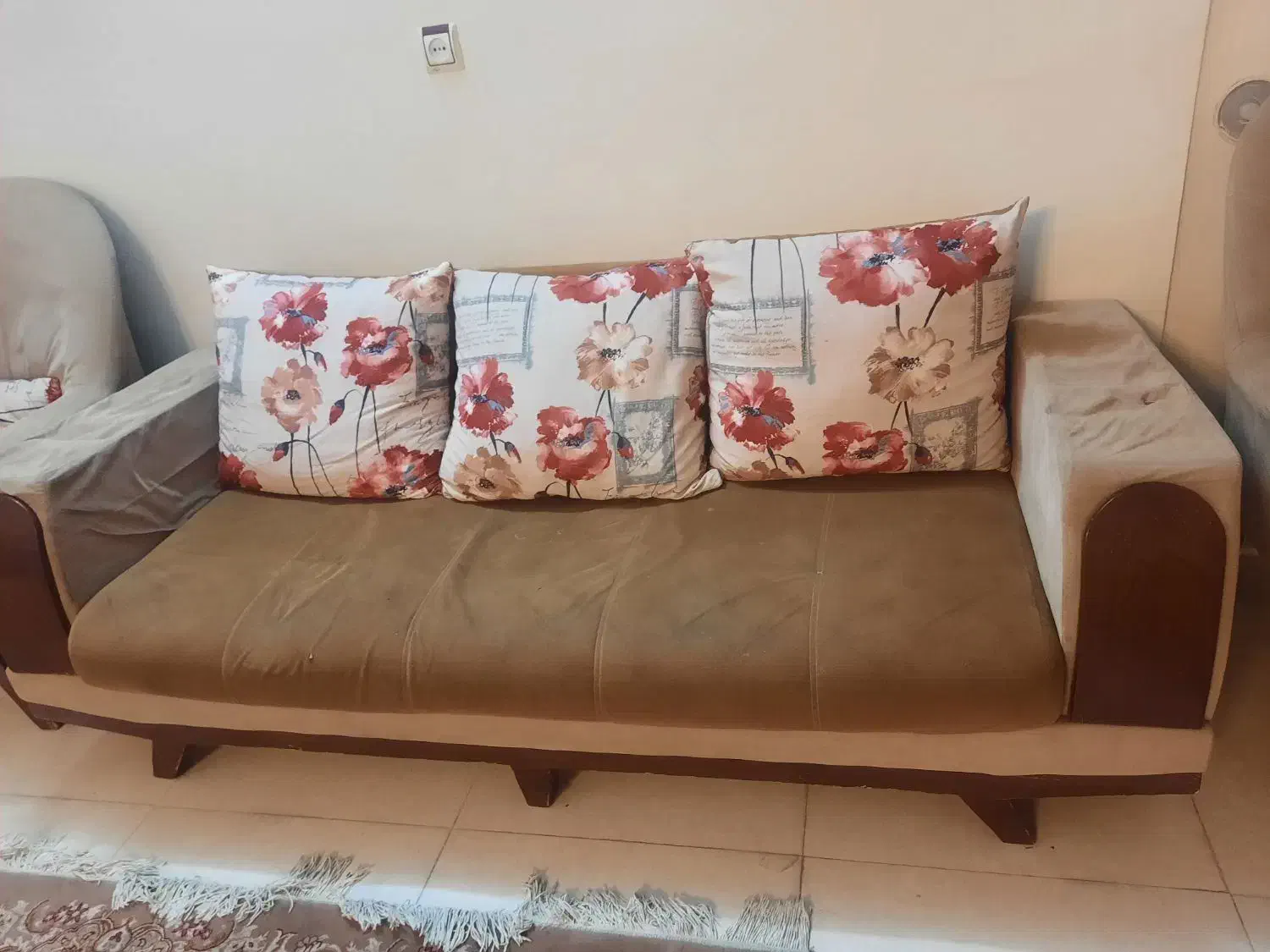 مبل هفت نفره ...۸میلیون|مبلمان خانگی و میز عسلی|سبزوار, هویزه|دیوار