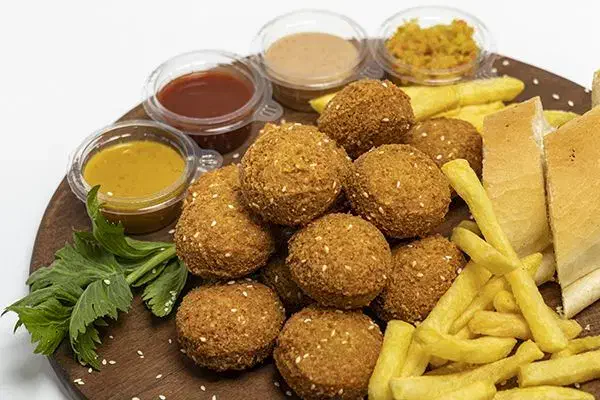 آشپز فلافلی فرکار ساندویچی|استخدام خدمات فروشگاه و رستوران|تهران, نیاوران|دیوار