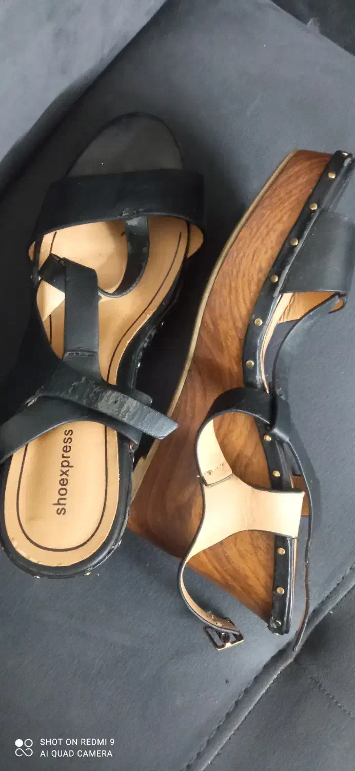 صندل مبلی|کیف، کفش، کمربند|لار, |دیوار