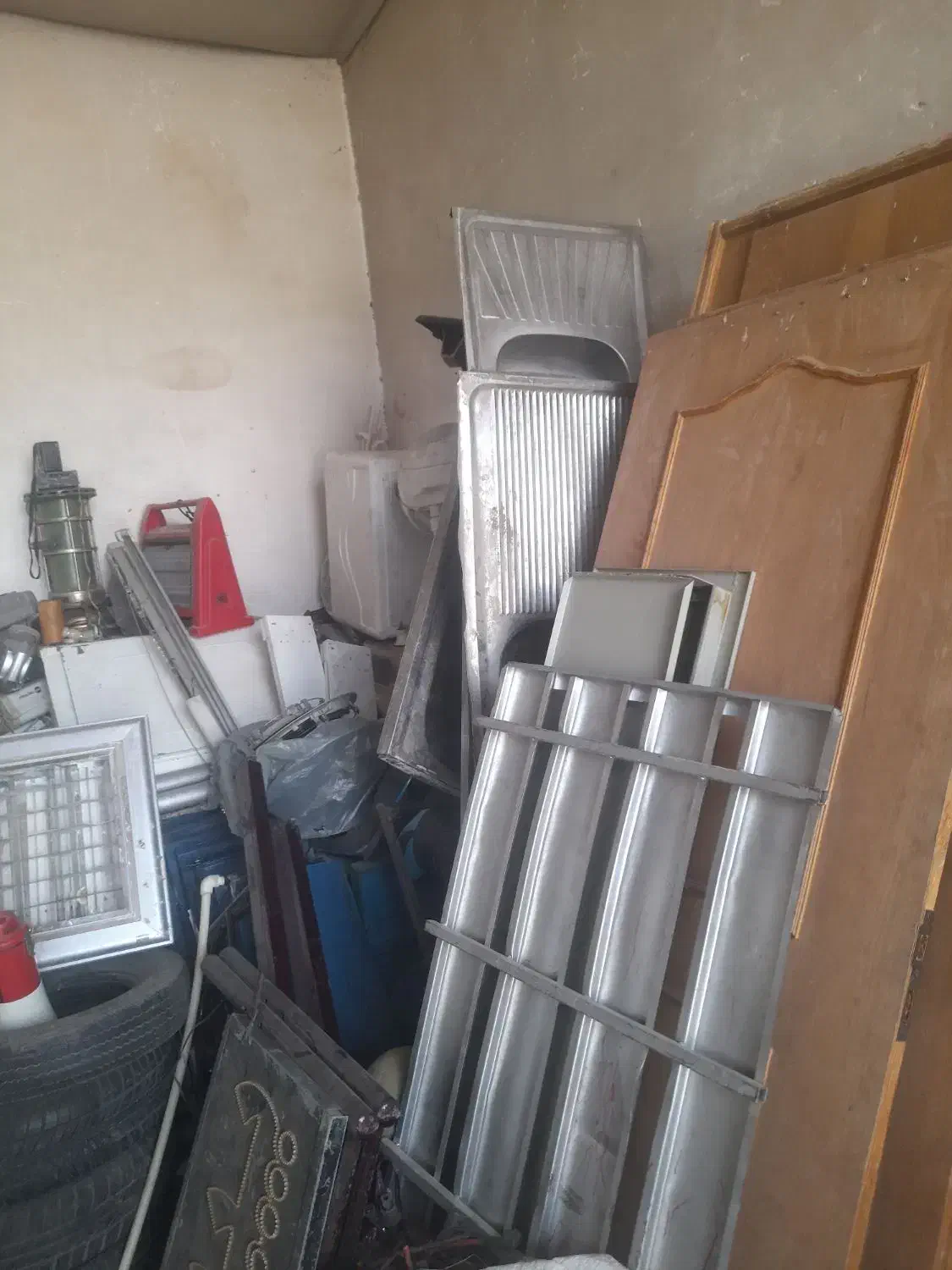 خرید ضایعات آهن مس آلومینیوم برنج کاغذ|مصالح و تجهیزات ساختمان|شهرکرد, |دیوار